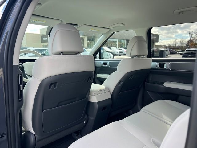 New 2026 Hyundai Santa Fe SE image 9
