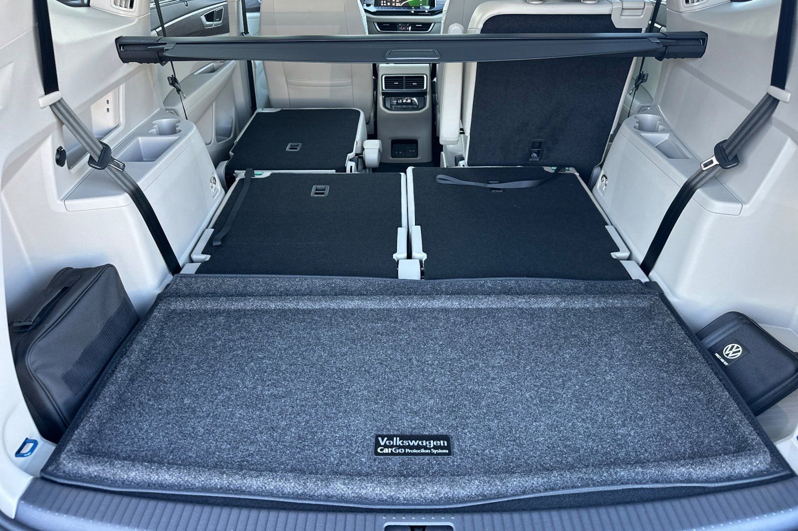 New 2026 Volkswagen Atlas SEL Premium R-Line image 14