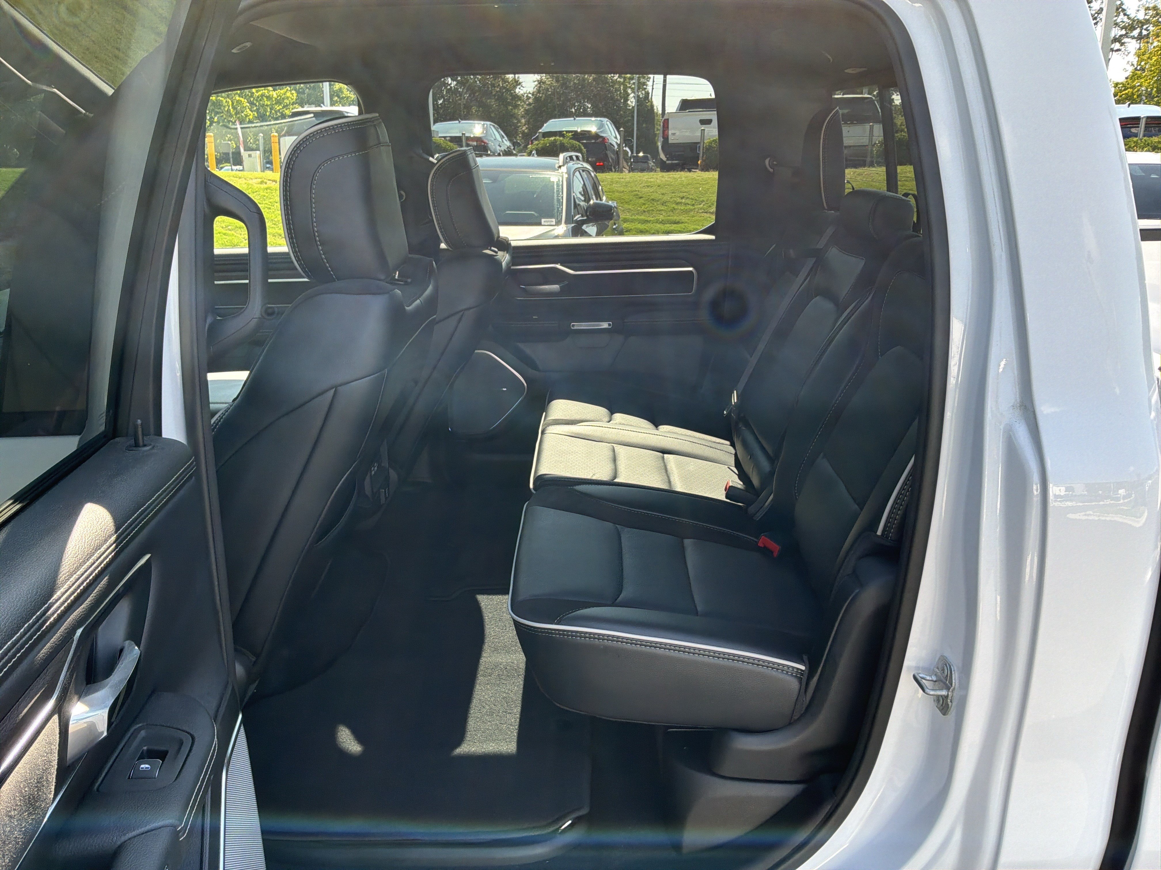 Used 2025 RAM 1500 Laramie w/ Night Edition AWD/4WD image 30