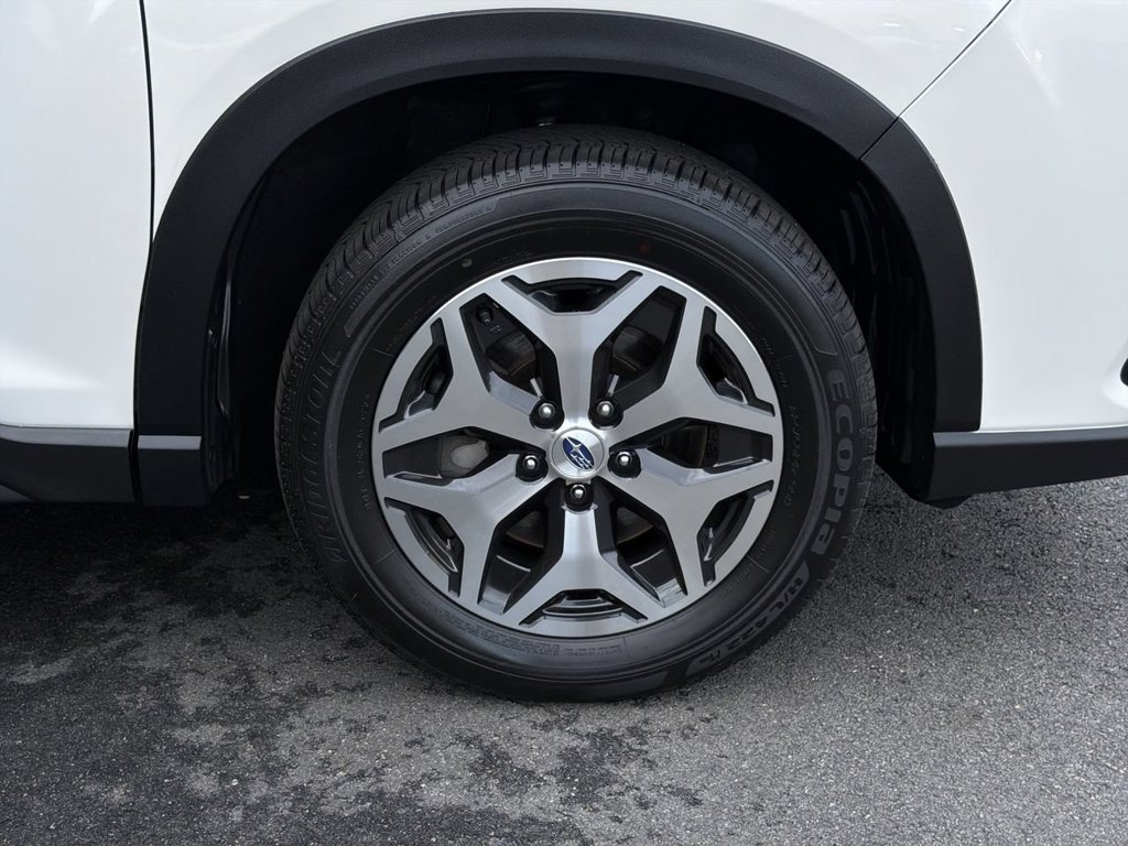 Certified 2023 Subaru Forester Premium AWD/4WD image 13