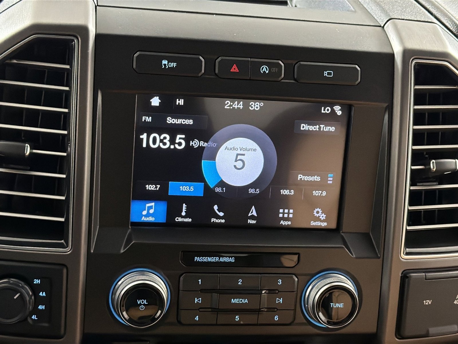 Used 2017 Ford F150 Limited w/ Trailer Tow Package image 18