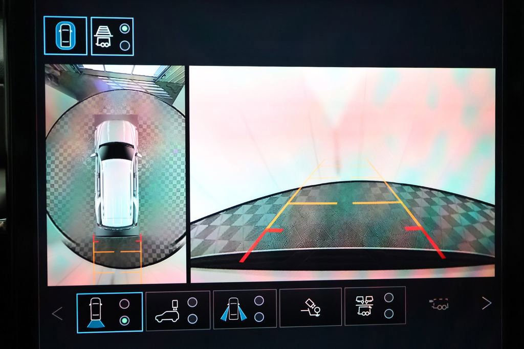 Used 2026 GMC Yukon Denali Ultimate image 36