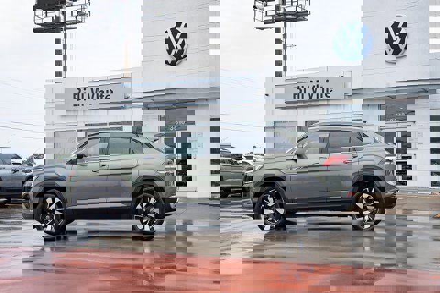 New 2026 Volkswagen Atlas Cross Sport SE image 3