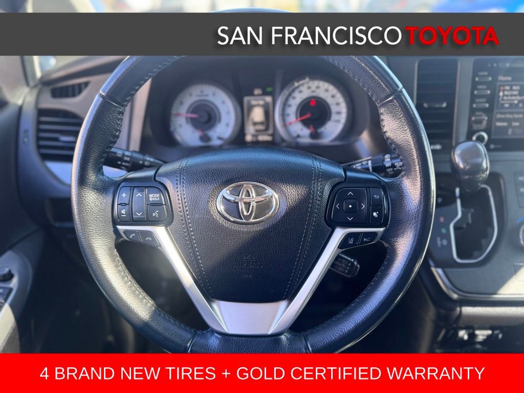 Certified 2019 Toyota Sienna SE w/ SE Preferred Package image 15