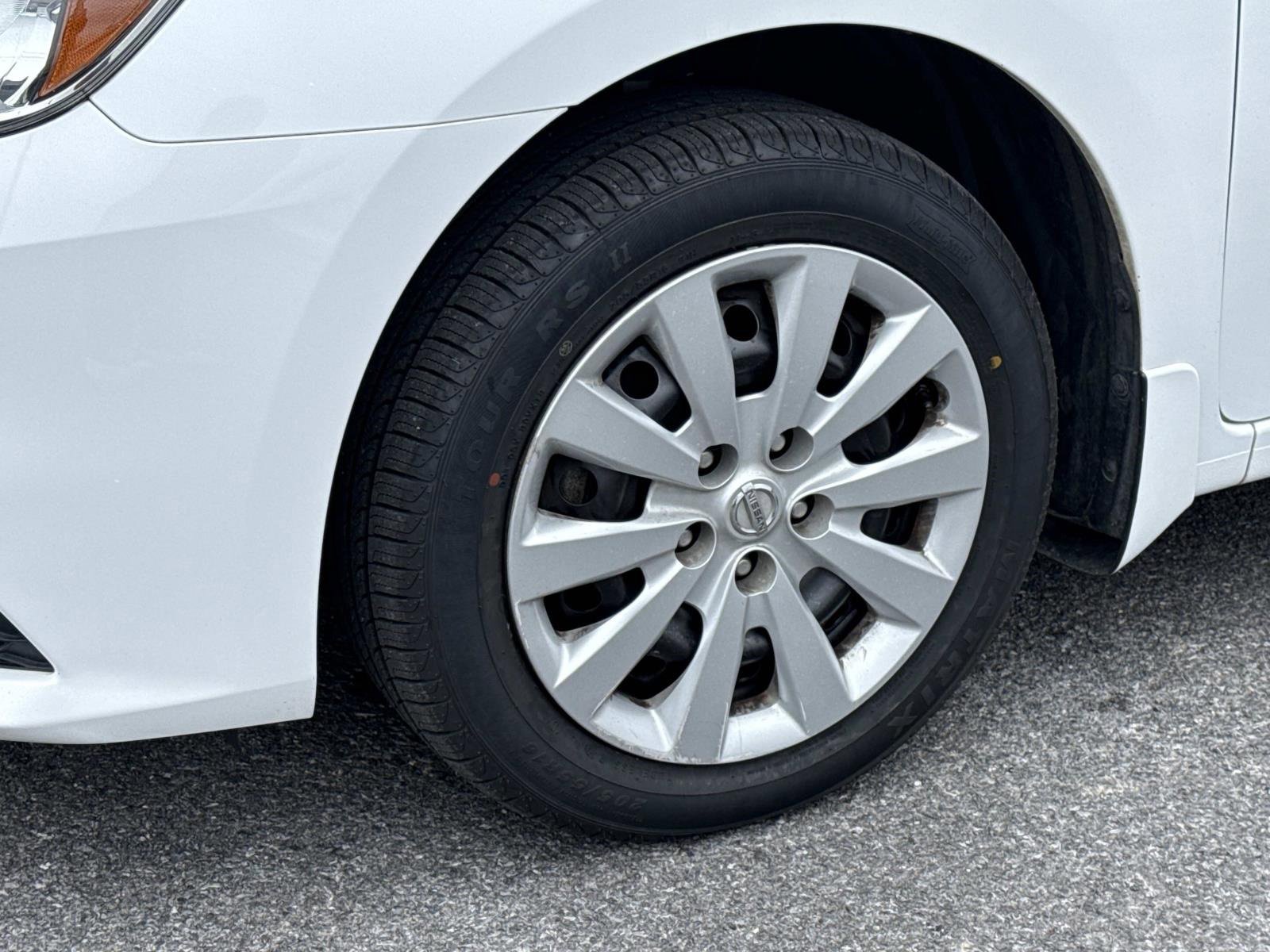 Used 2016 Nissan Sentra S image 7