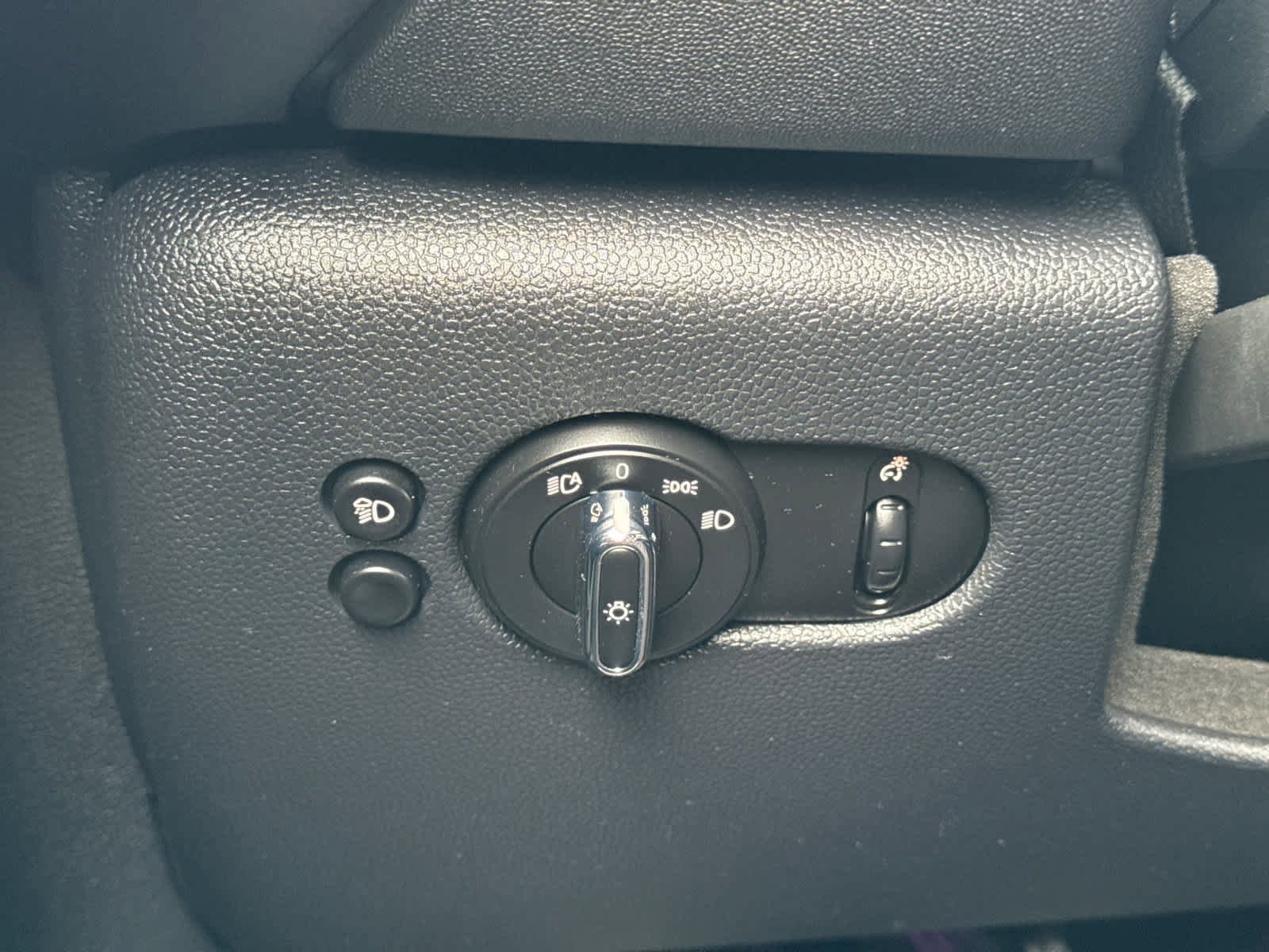 Used 2022 MINI Cooper S image 22