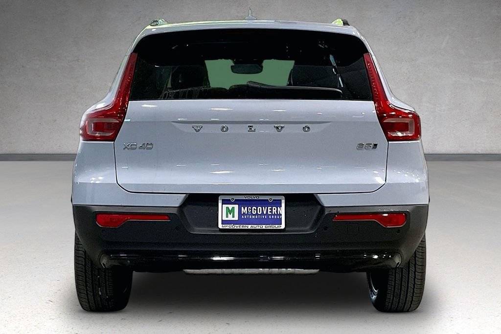 New 2026 Volvo XC40 B5 Plus w/ Protection Package Premier AWD/4WD image 4