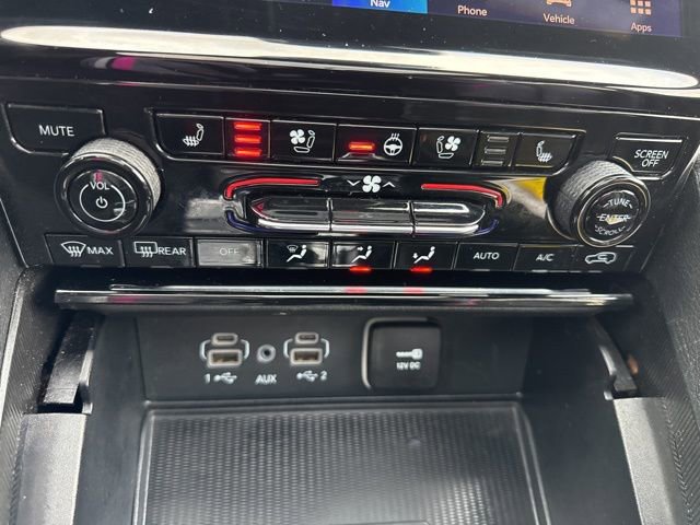 Used 2024 Jeep Grand Cherokee L Limited w/ Luxury Tech Group II image 15