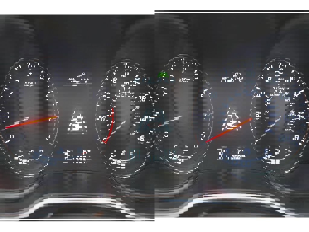 Used 2015 Kia K900 Luxury image 17