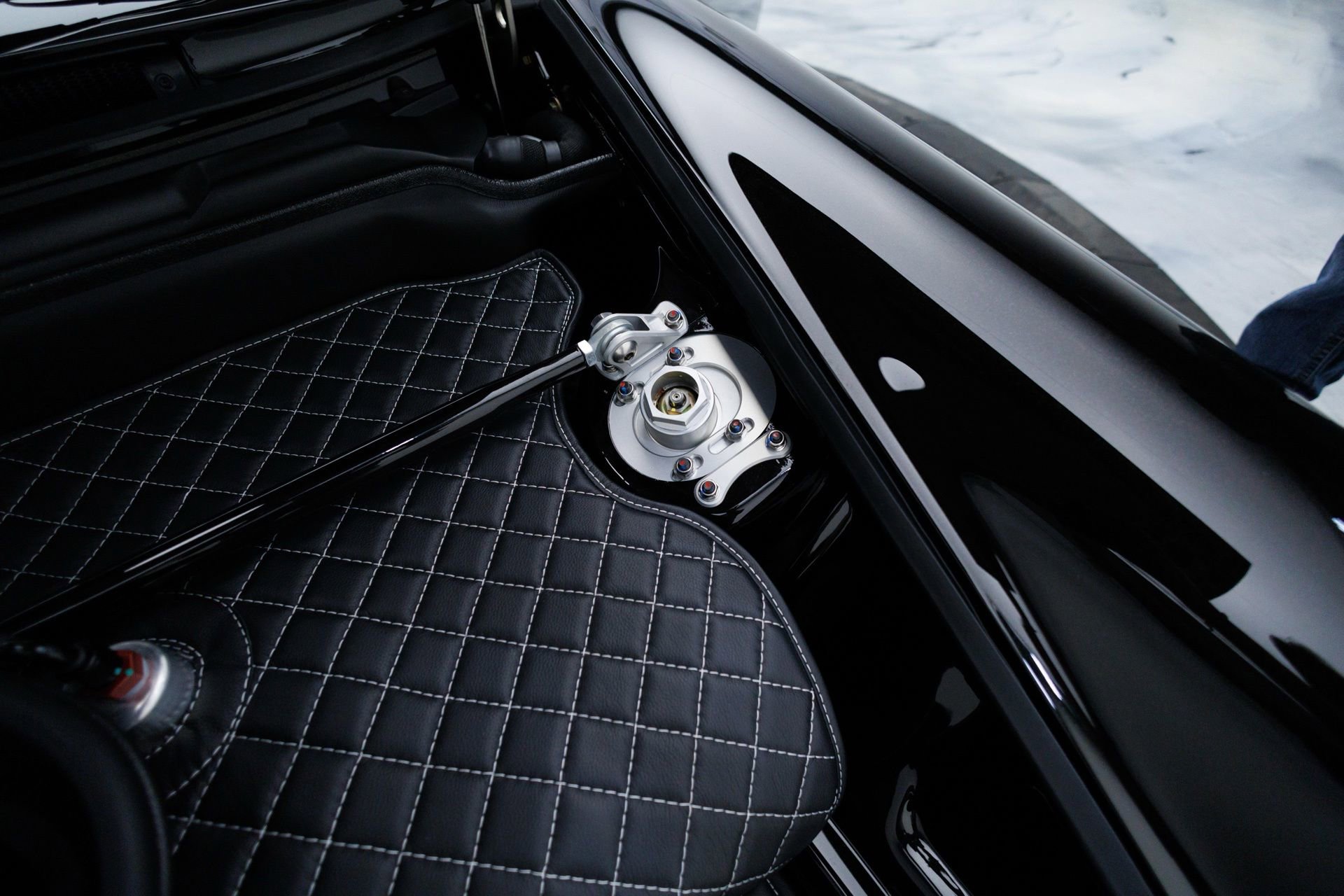 Used 1992 Porsche 911 Targa RWD image 51