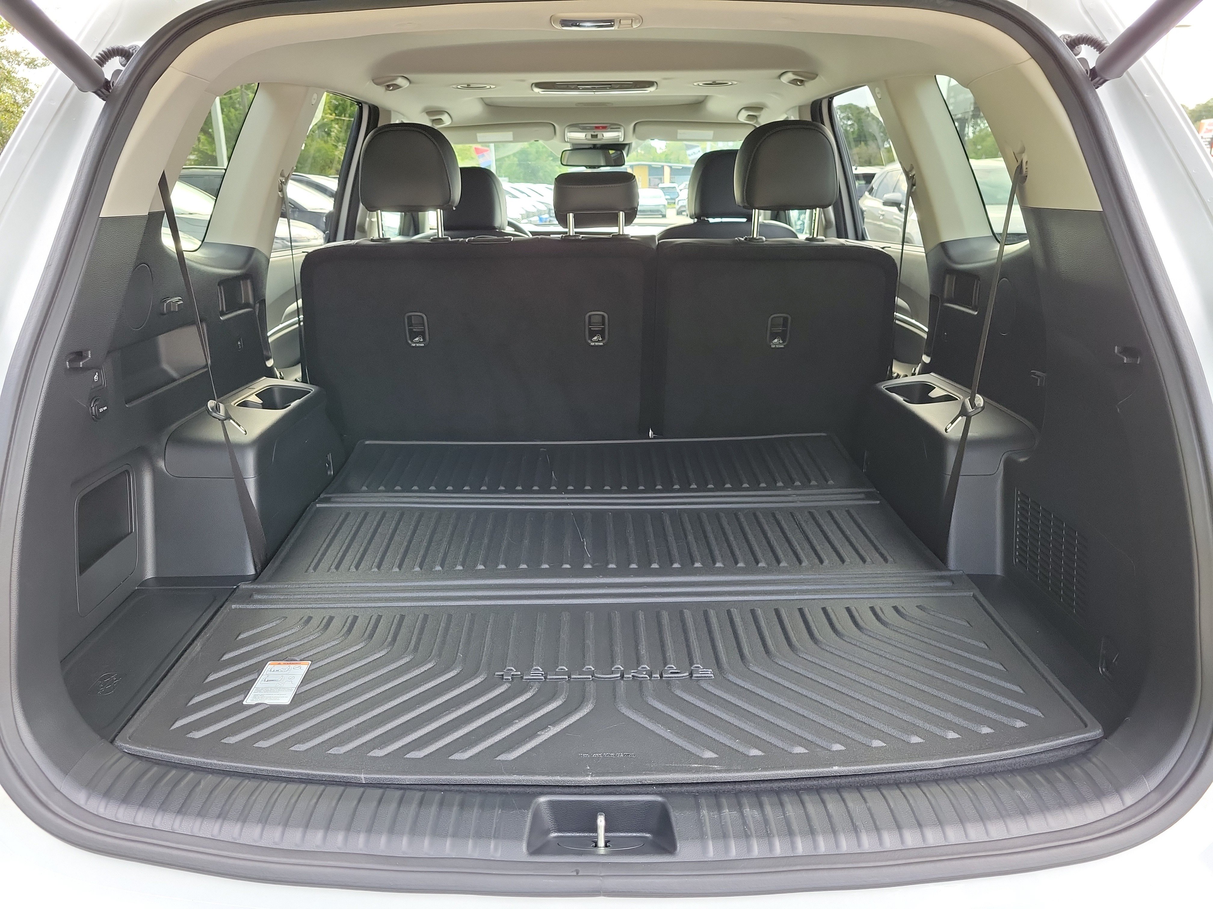 Certified 2025 Kia Telluride EX FWD image 12