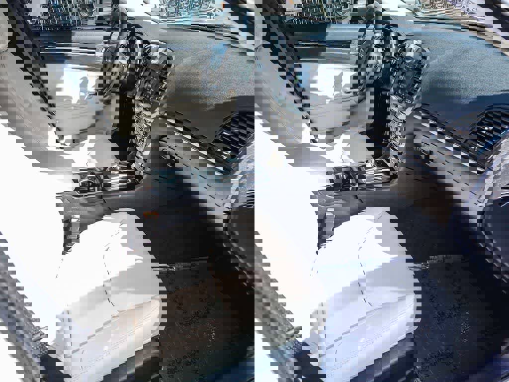 Certified 2023 Chrysler 300 Touring L image 15