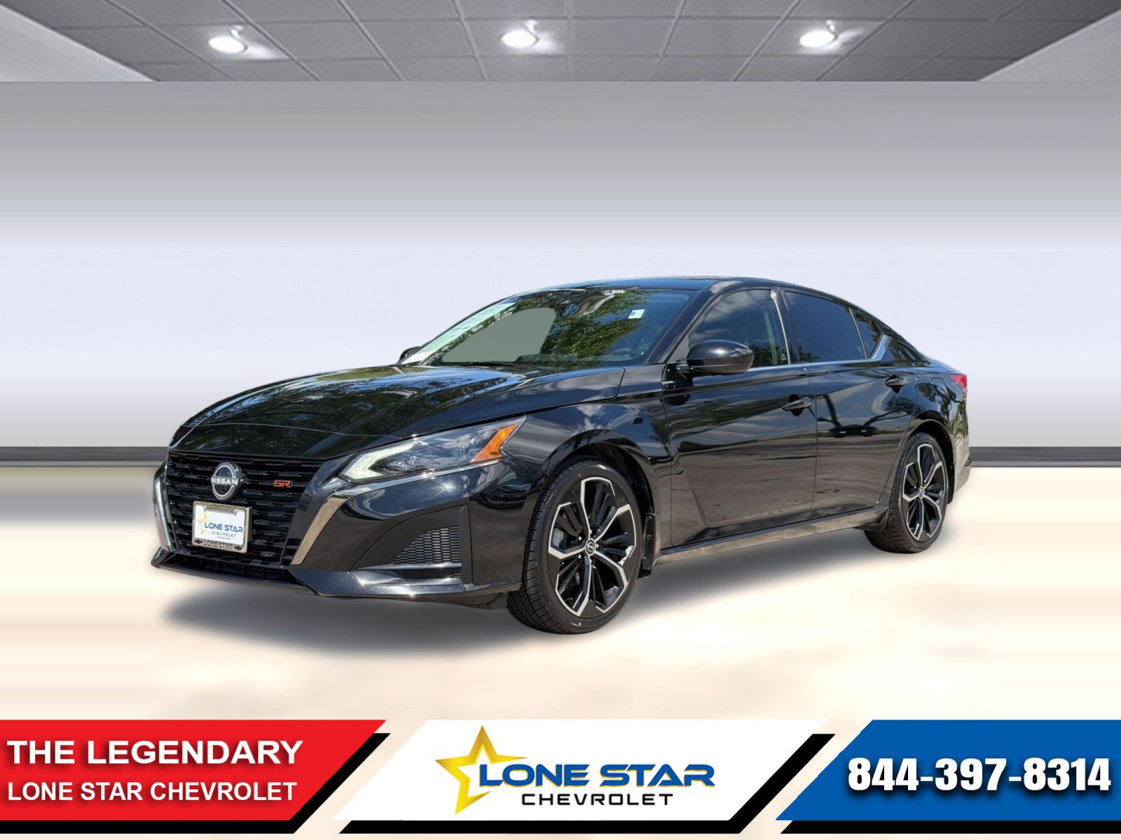 Used 2024 Nissan Altima 2.5 SR w/ SR Premium Package image 1
