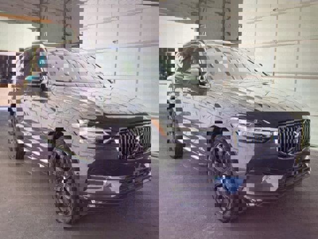 Used 2018 Volvo XC60 T6 Inscription w/ Luxury Seat Package image 12