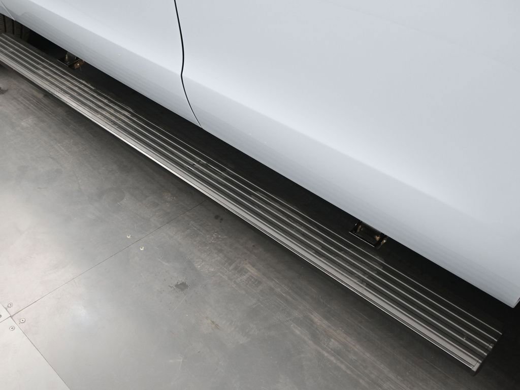 Used 2025 Ford Expedition Max Platinum w/ Driver's Package image 37