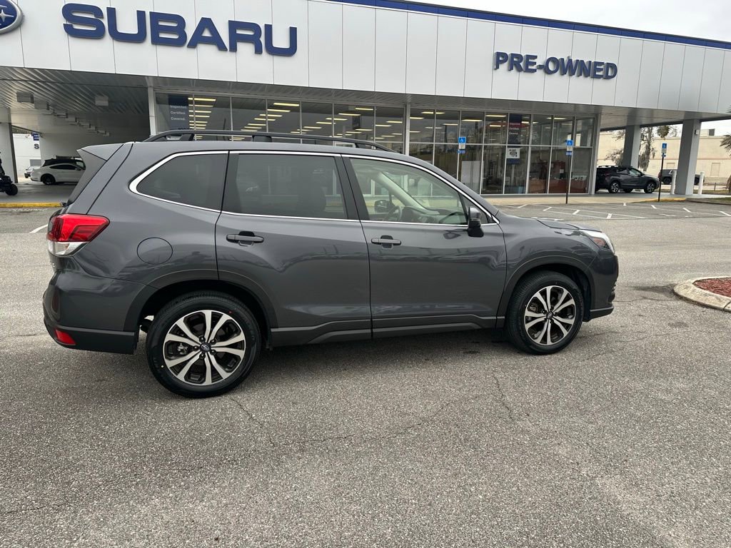 Used 2023 Subaru Forester Limited image 4