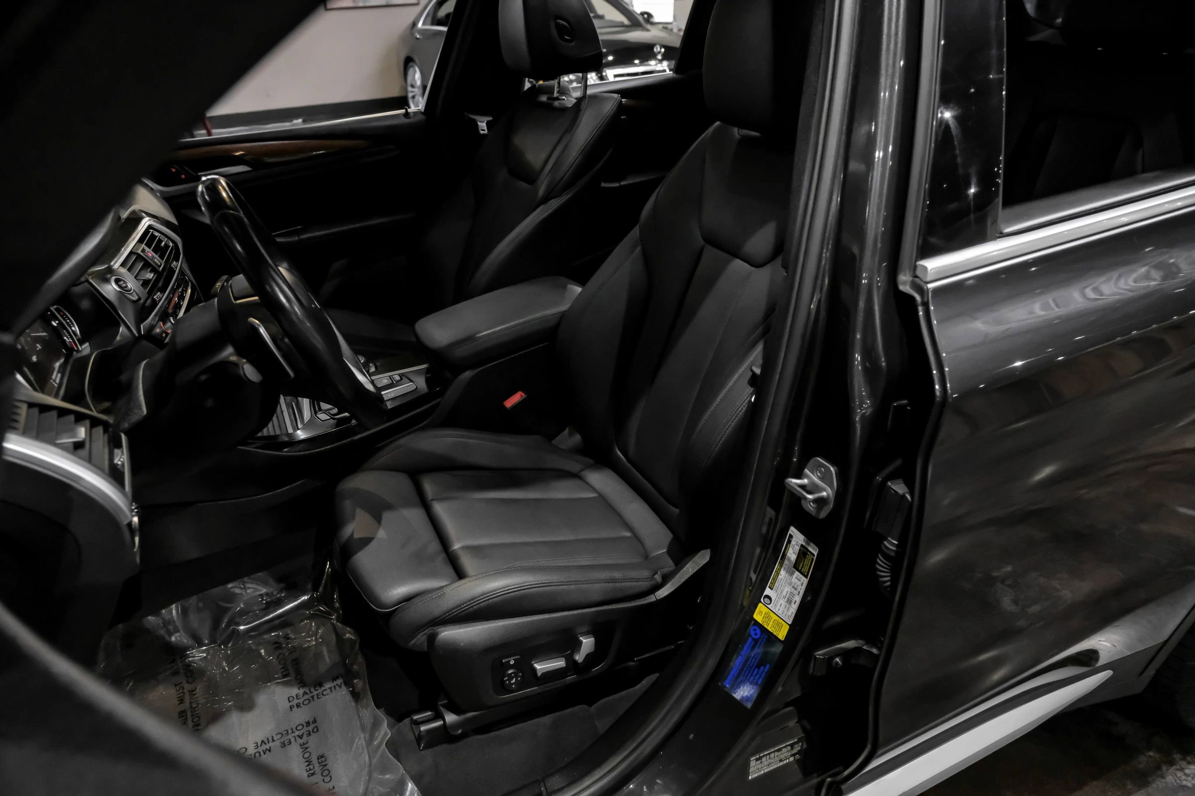 Used 2019 BMW X3 sDrive30i w/ Convenience Package image 4