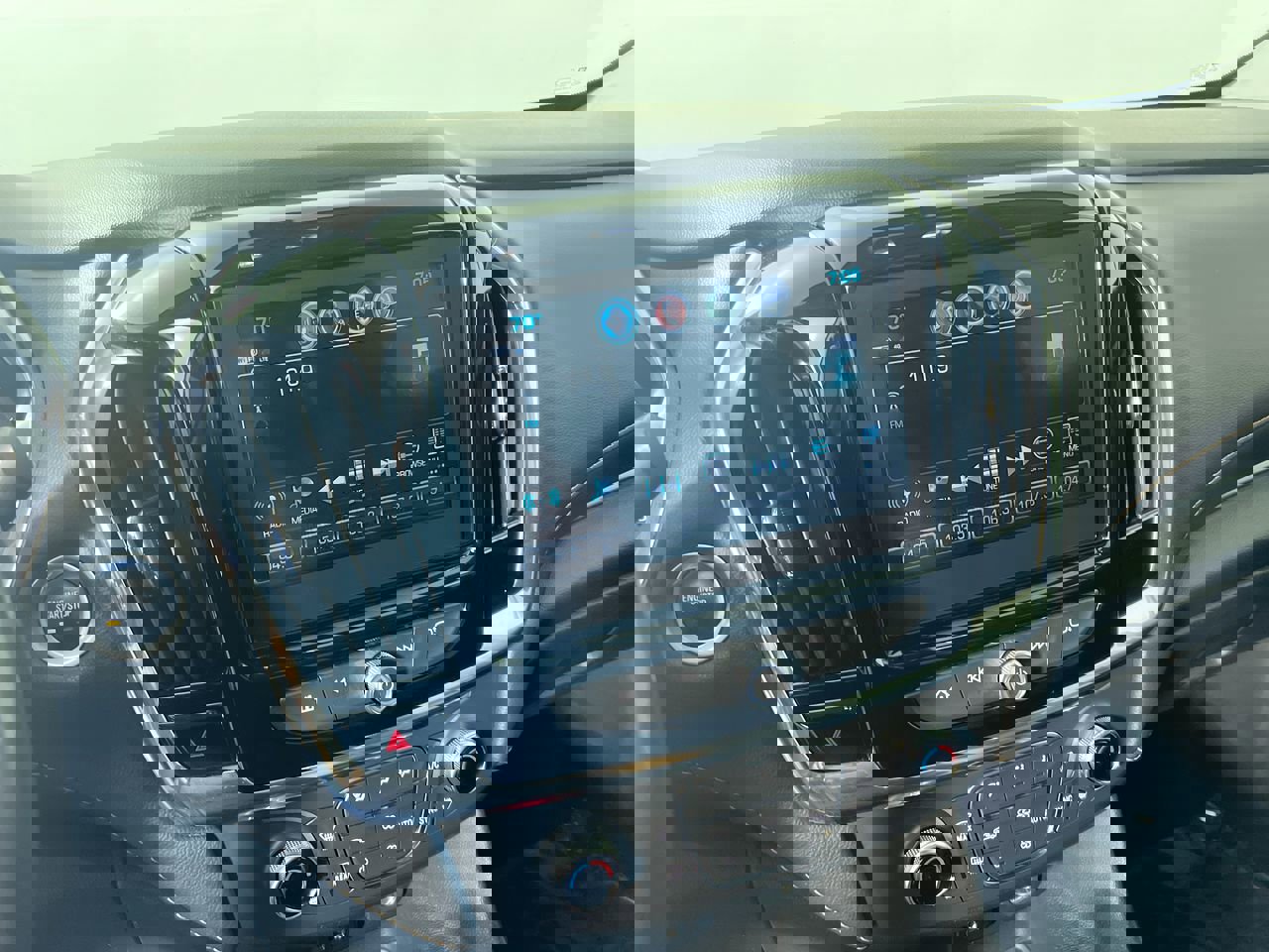 Used 2019 Chevrolet Traverse LT w/ LPO, Floor Liner Package image 28