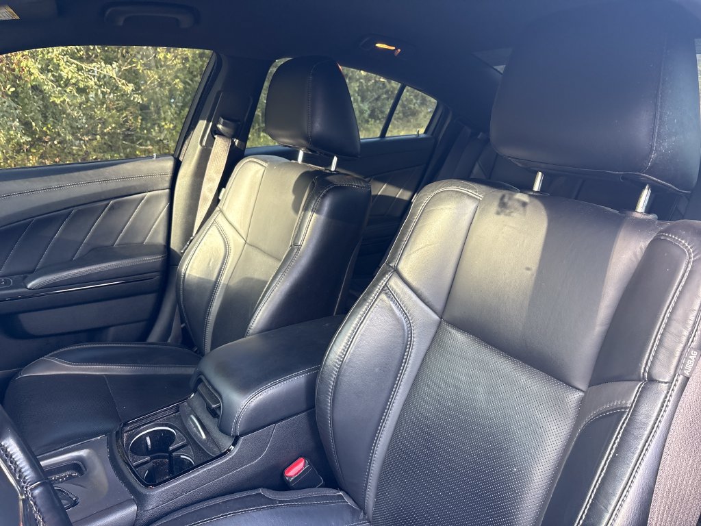Used 2022 Dodge Charger SXT w/ Plus Group RWD image 10