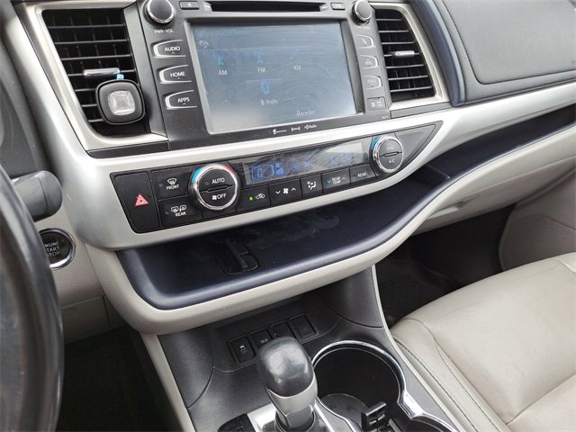 Used 2018 Toyota Highlander XLE image 13