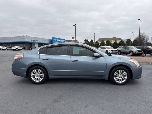 Used 2010 Nissan Altima 2.5 SL w/ SL Pkg FWD image 2