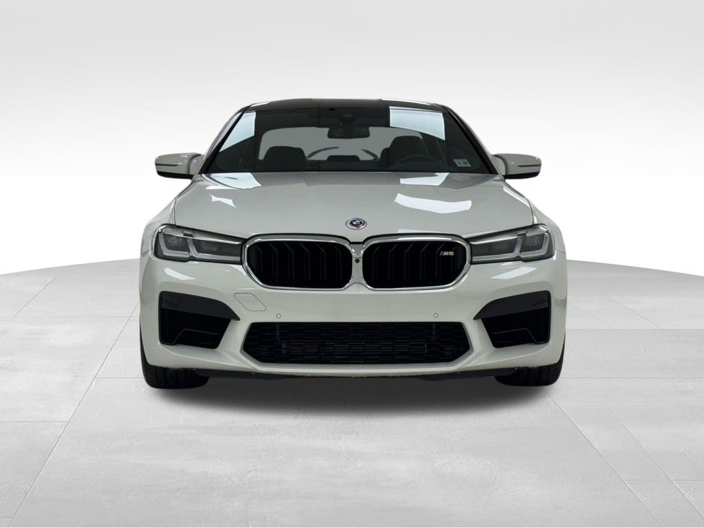 Used 2023 BMW M5 w/ Executive Package image 2