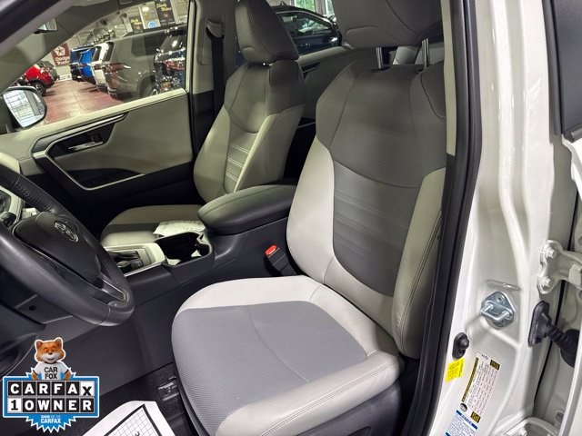 Used 2021 Toyota RAV4 Limited AWD/4WD image 19