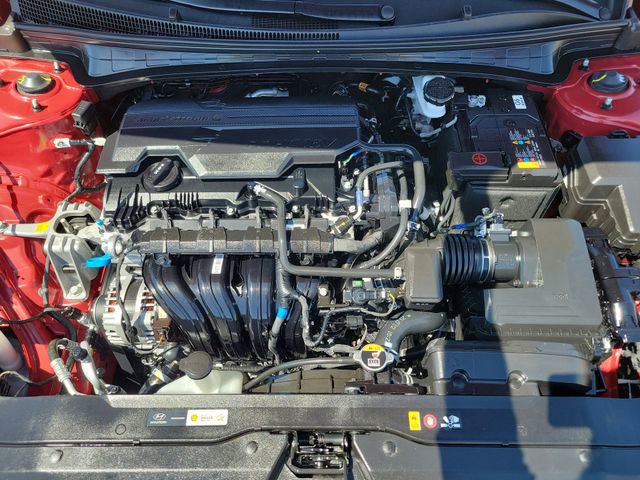 Used 2025 Hyundai Elantra Sport image 28