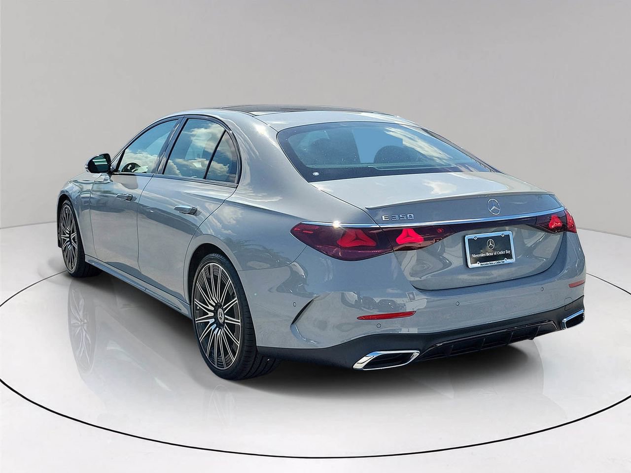 New 2026 Mercedes-Benz E 350 Sedan image 4