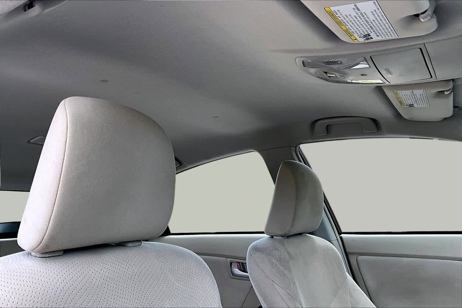 Used 2011 Toyota Prius Two FWD image 12