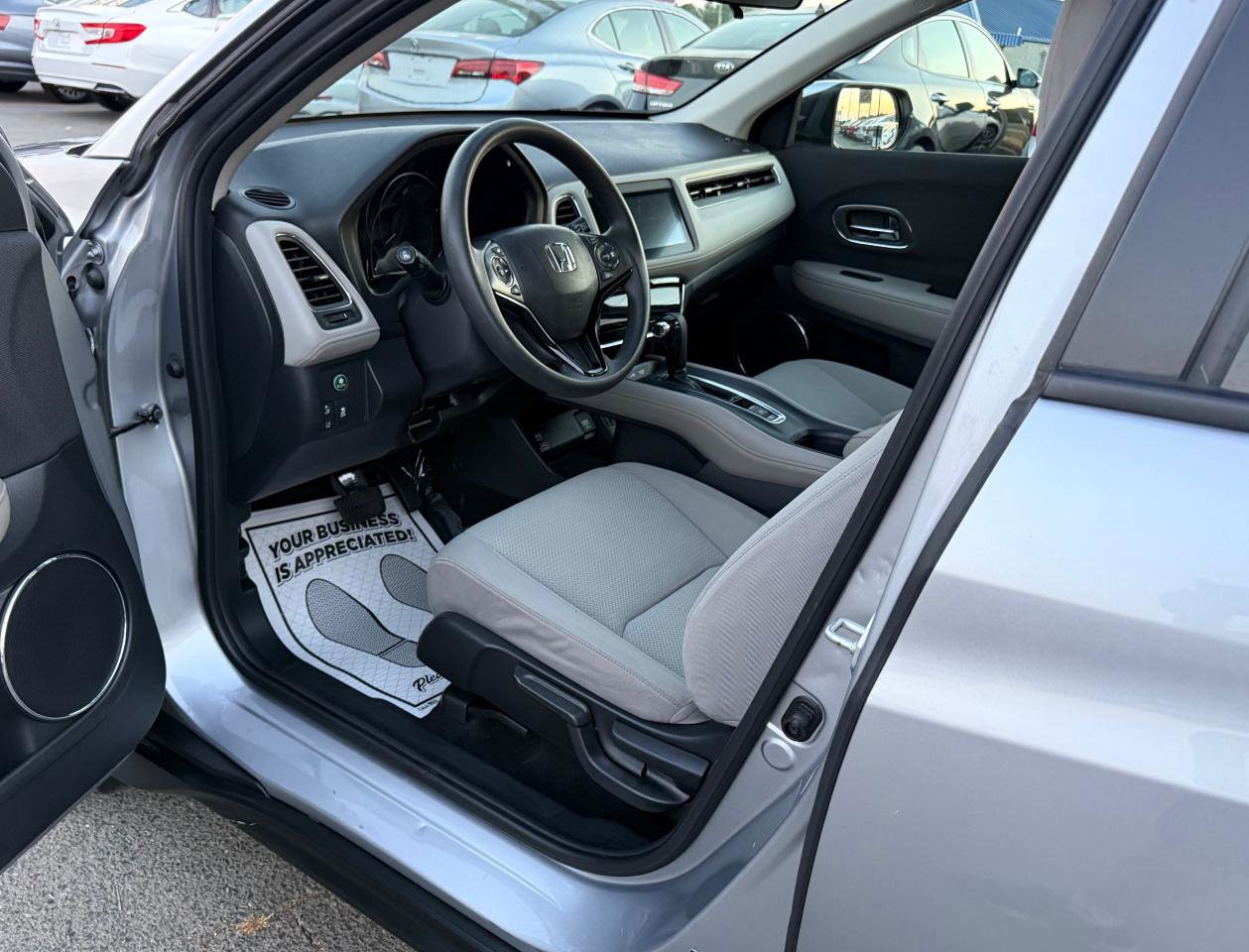 Used 2021 Honda HR-V EX image 7