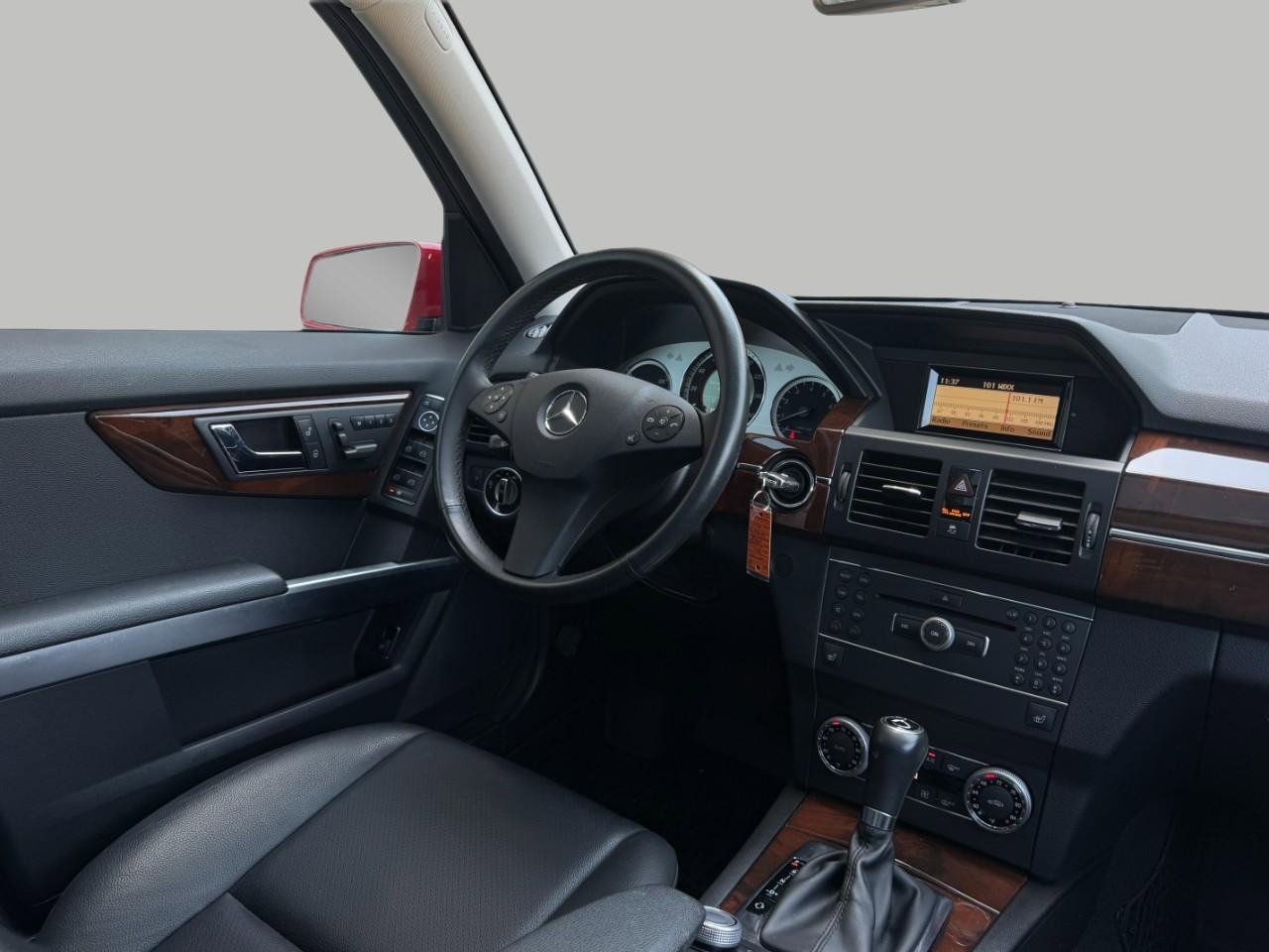Used 2011 Mercedes-Benz GLK 350 4MATIC image 21