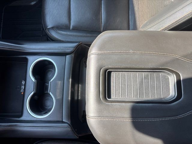 Used 2021 Chevrolet Suburban High Country image 36