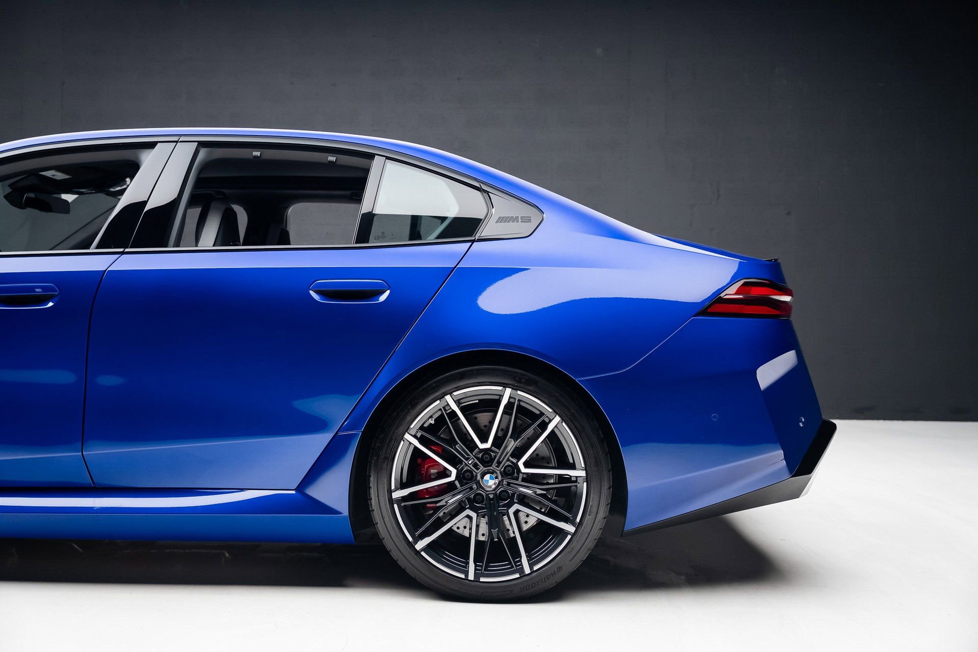 Used 2025 BMW M5 image 20