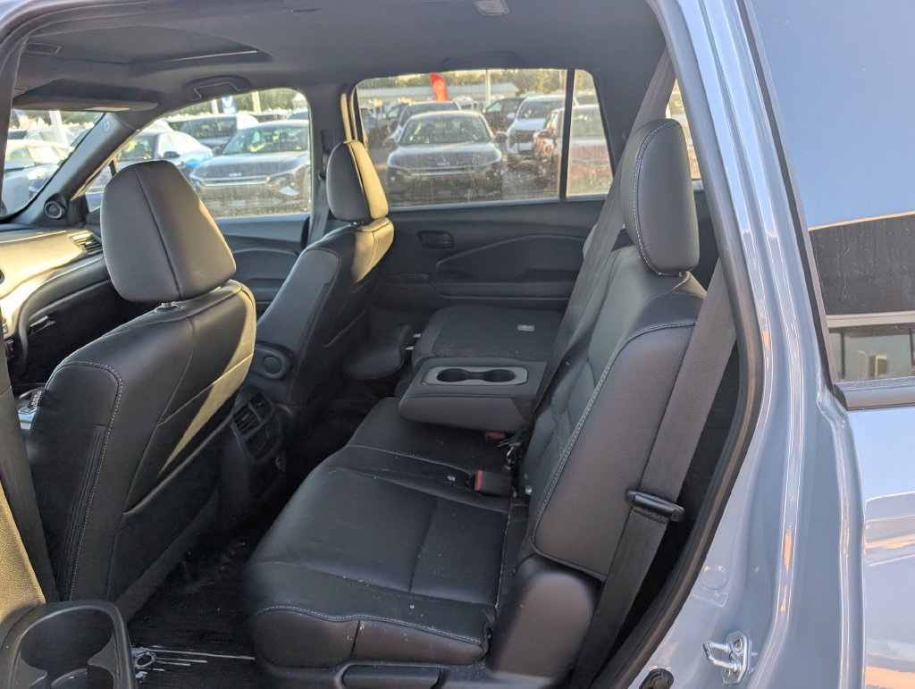 Used 2023 Honda Passport EX-L image 9