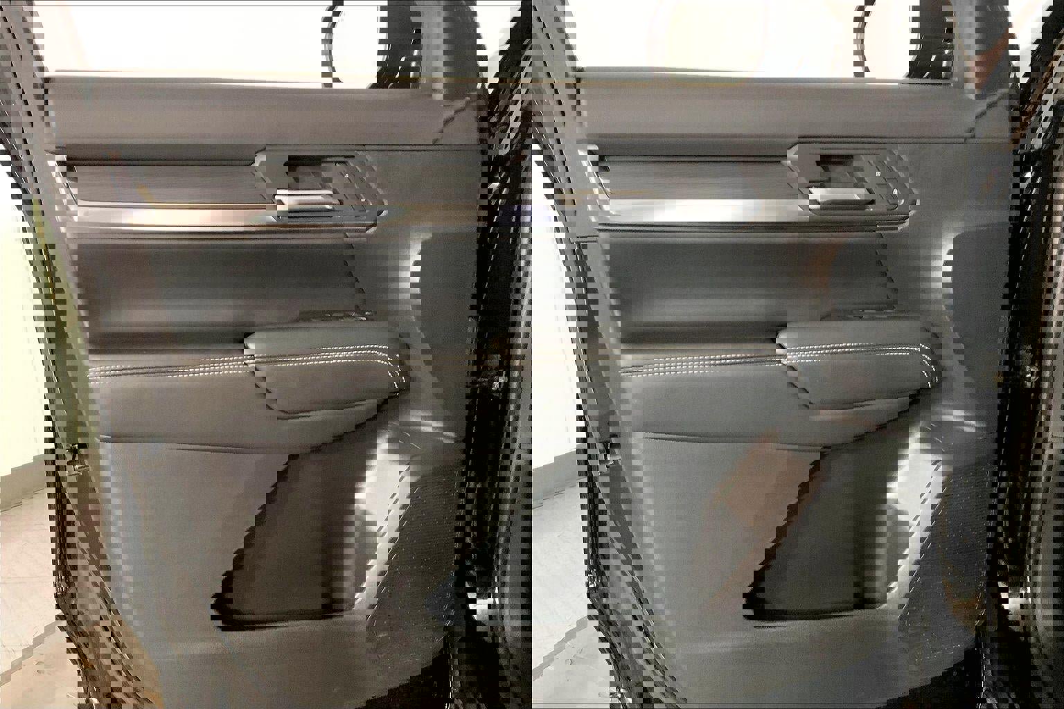 Used 2025 GMC Terrain Elevation image 24