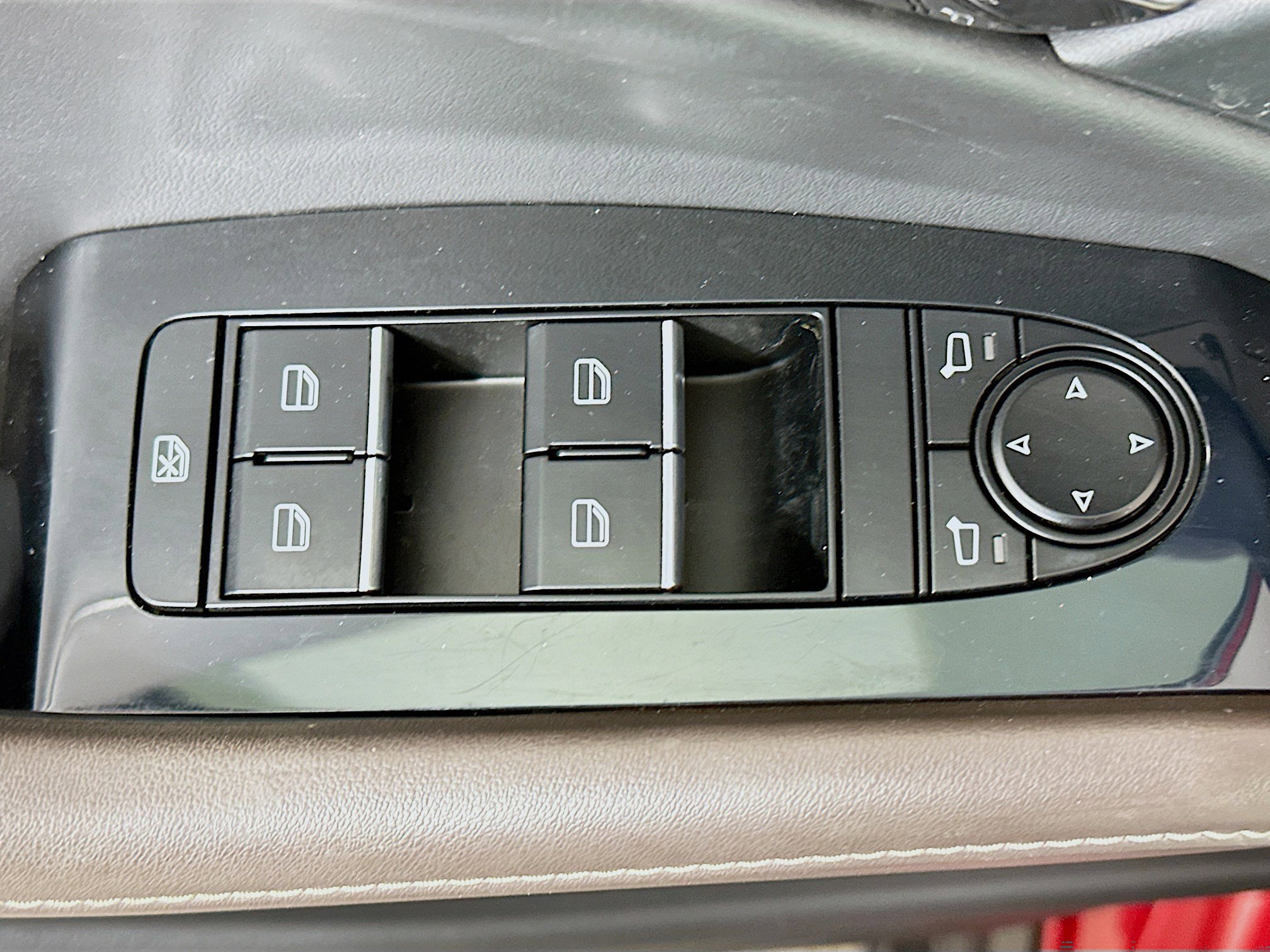 Used 2023 MAZDA CX-30 AWD 2.5 S w/ Premium Package image 15