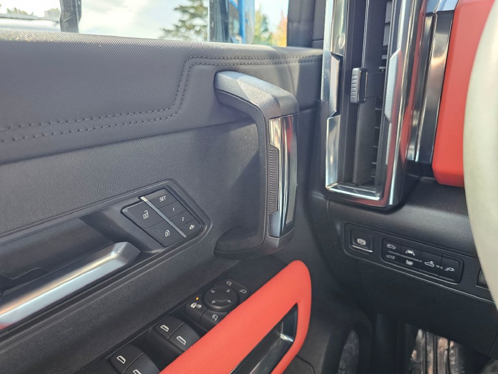 Used 2026 GMC Hummer EV 4x4 Crew Cab w/ Carbon Fiber Edition Package image 33