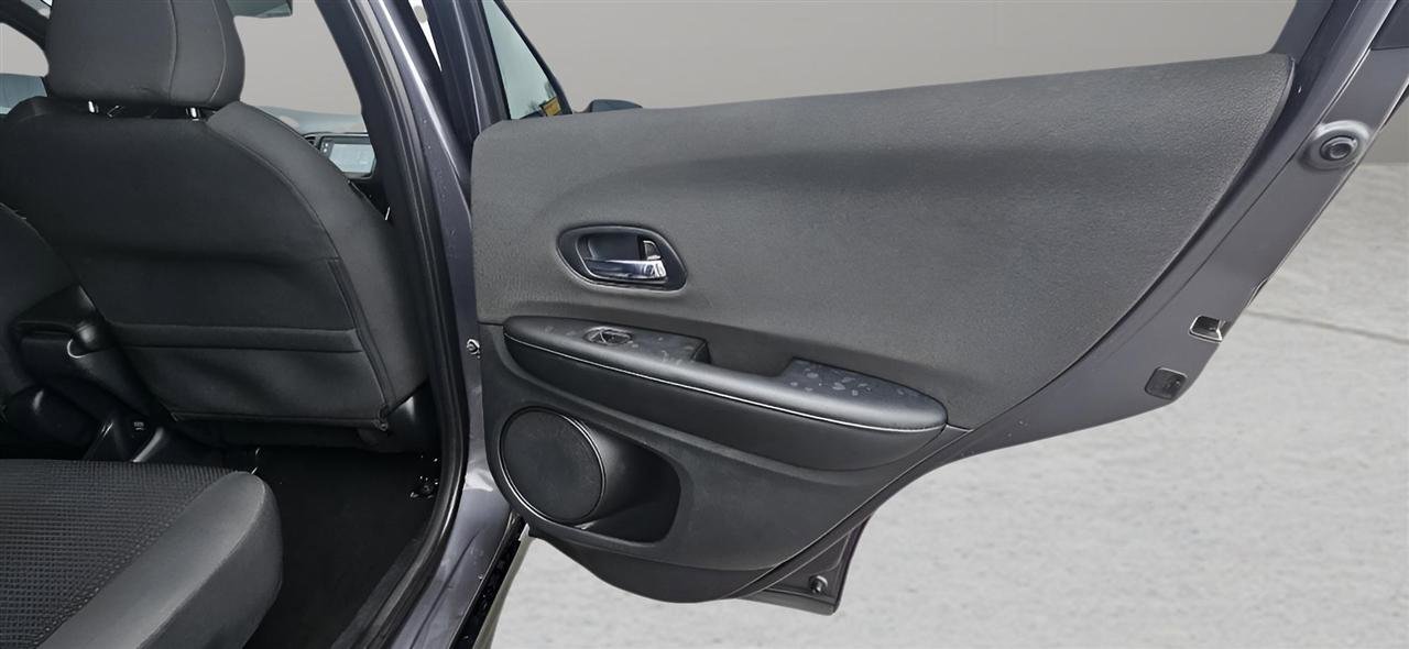 Used 2019 Honda HR-V Sport image 18