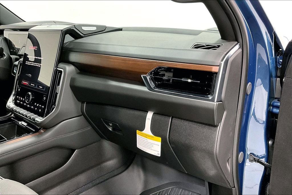 New 2026 GMC Yukon Denali w/ Sun & Power Step Package AWD/4WD image 10