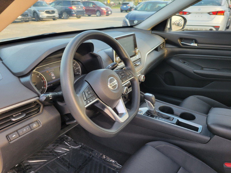 Used 2020 Nissan Altima 2.5 S FWD image 19