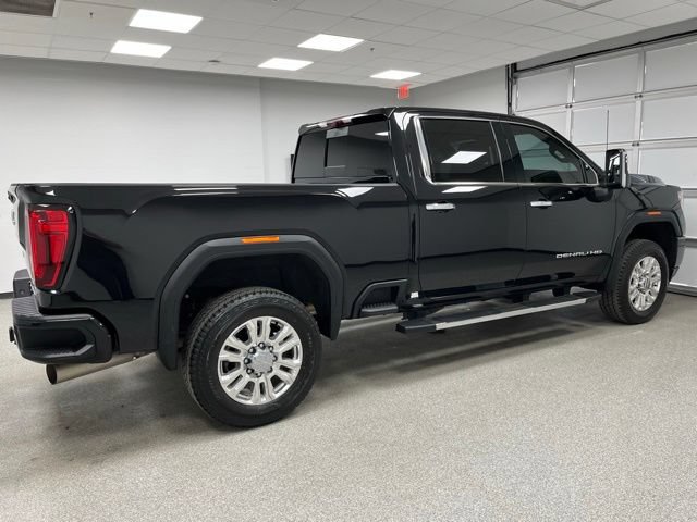 Used 2022 GMC Sierra 3500 Denali w/ Denali Ultimate Package AWD/4WD image 11