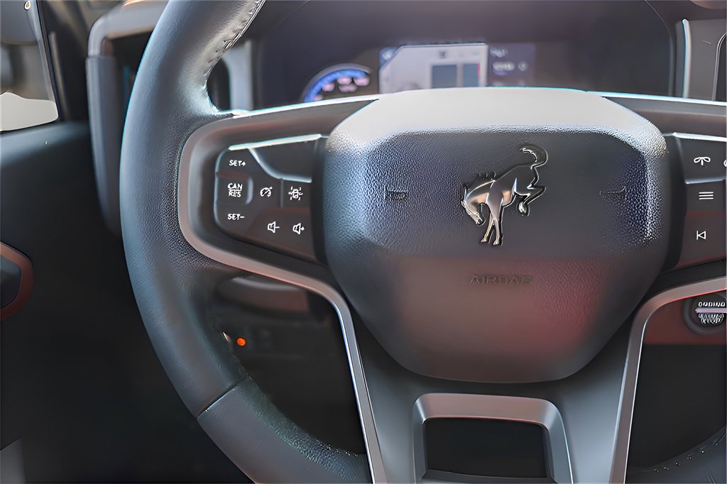 Used 2022 Ford Bronco Outer Banks image 17