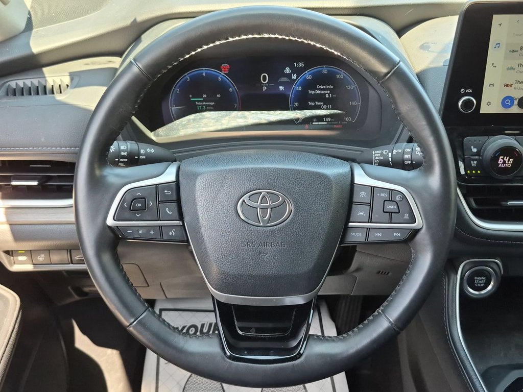 Used 2024 Toyota Grand Highlander AWD image 14