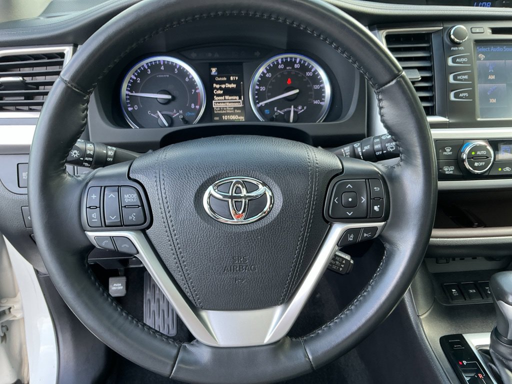 Used 2019 Toyota Highlander XLE AWD/4WD image 22
