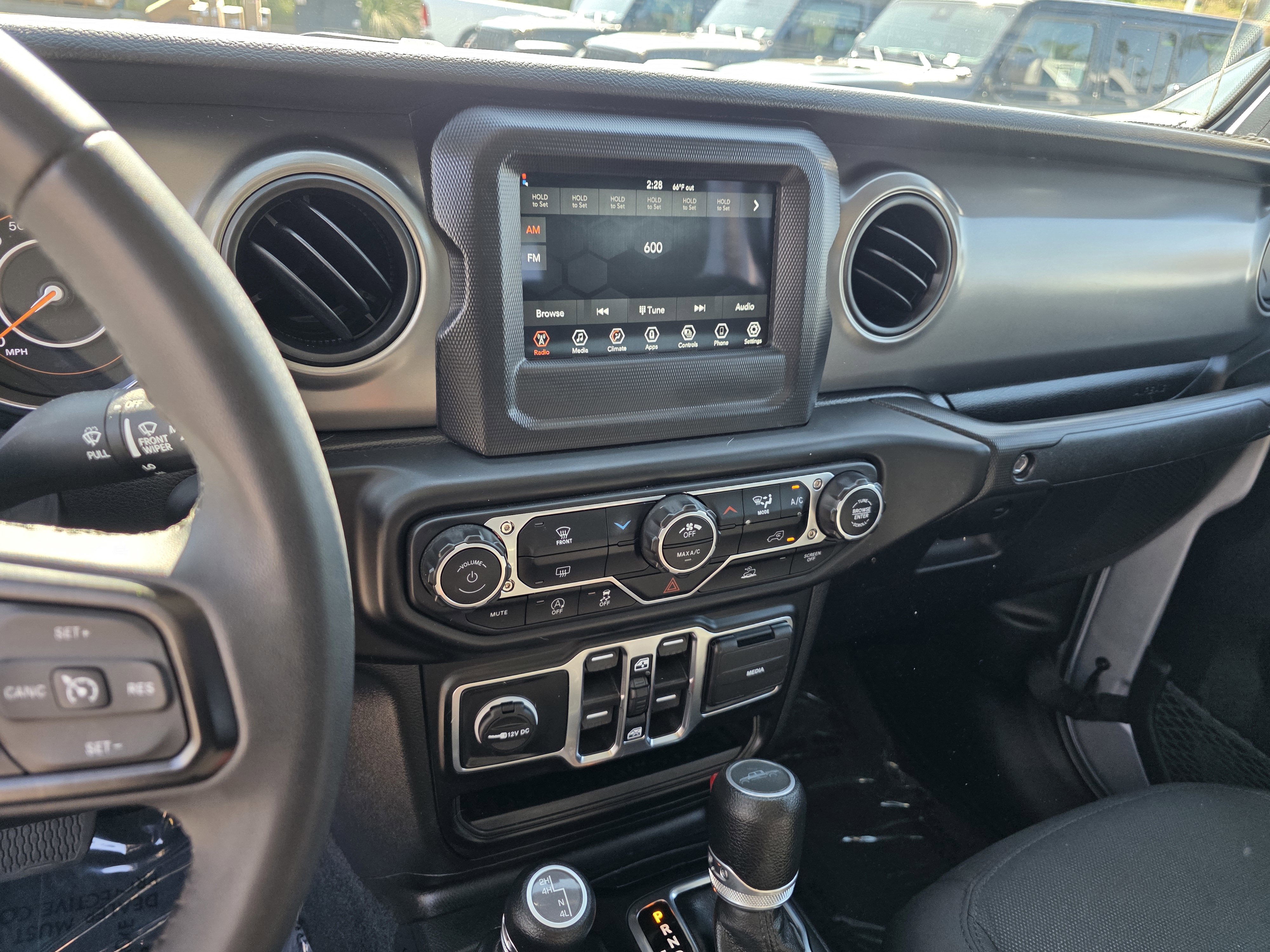 Certified 2023 Jeep Gladiator Sport image 16