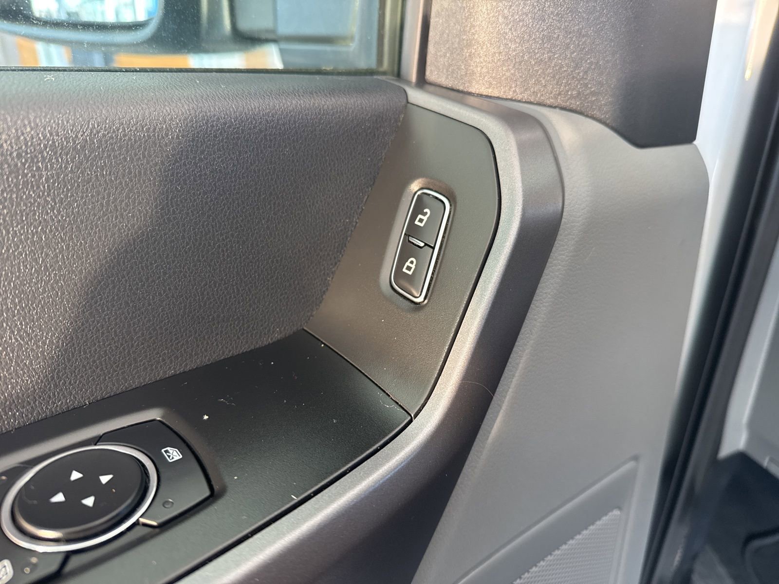 Used 2025 Ford F250 XLT image 18