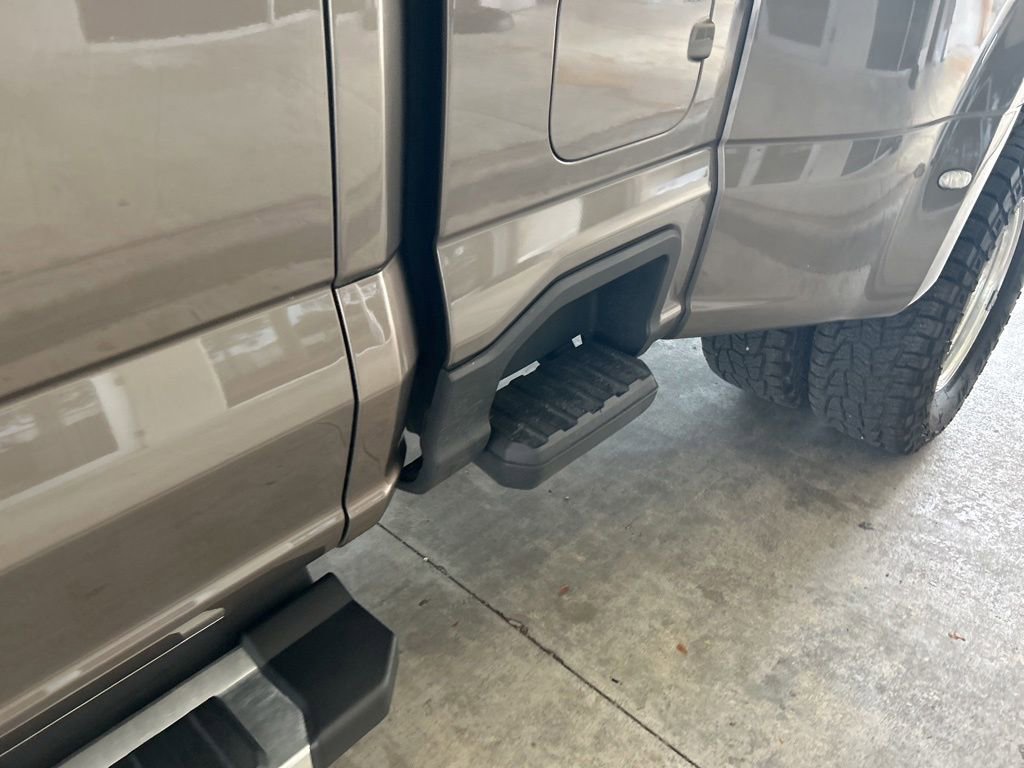 Used 2023 Ford F350 Lariat AWD/4WD image 17
