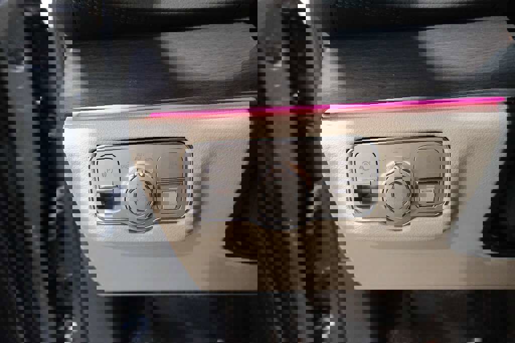 Used 2020 Mercedes-Benz GLS 450 4MATIC image 44