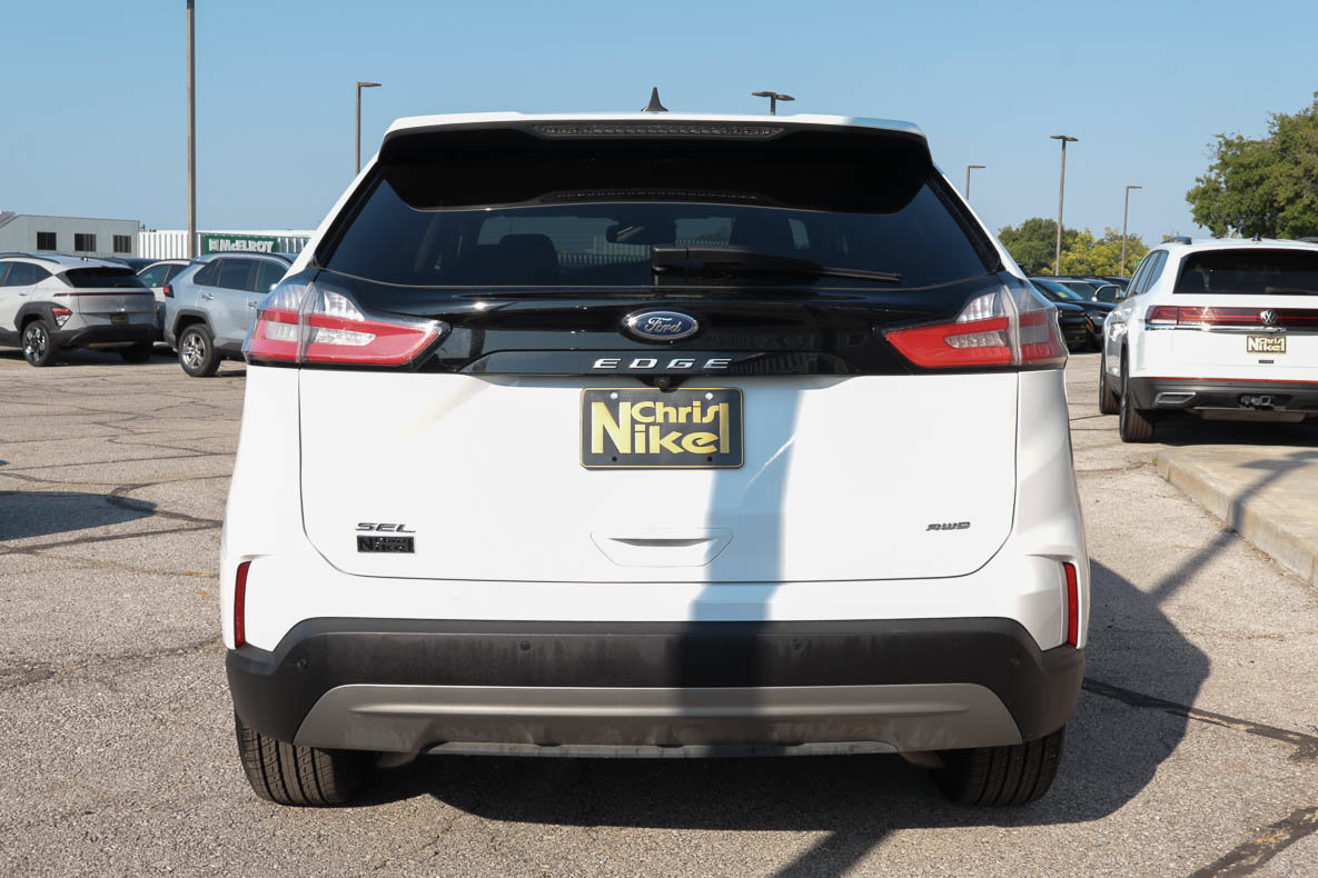 Used 2024 Ford Edge SEL AWD/4WD image 5